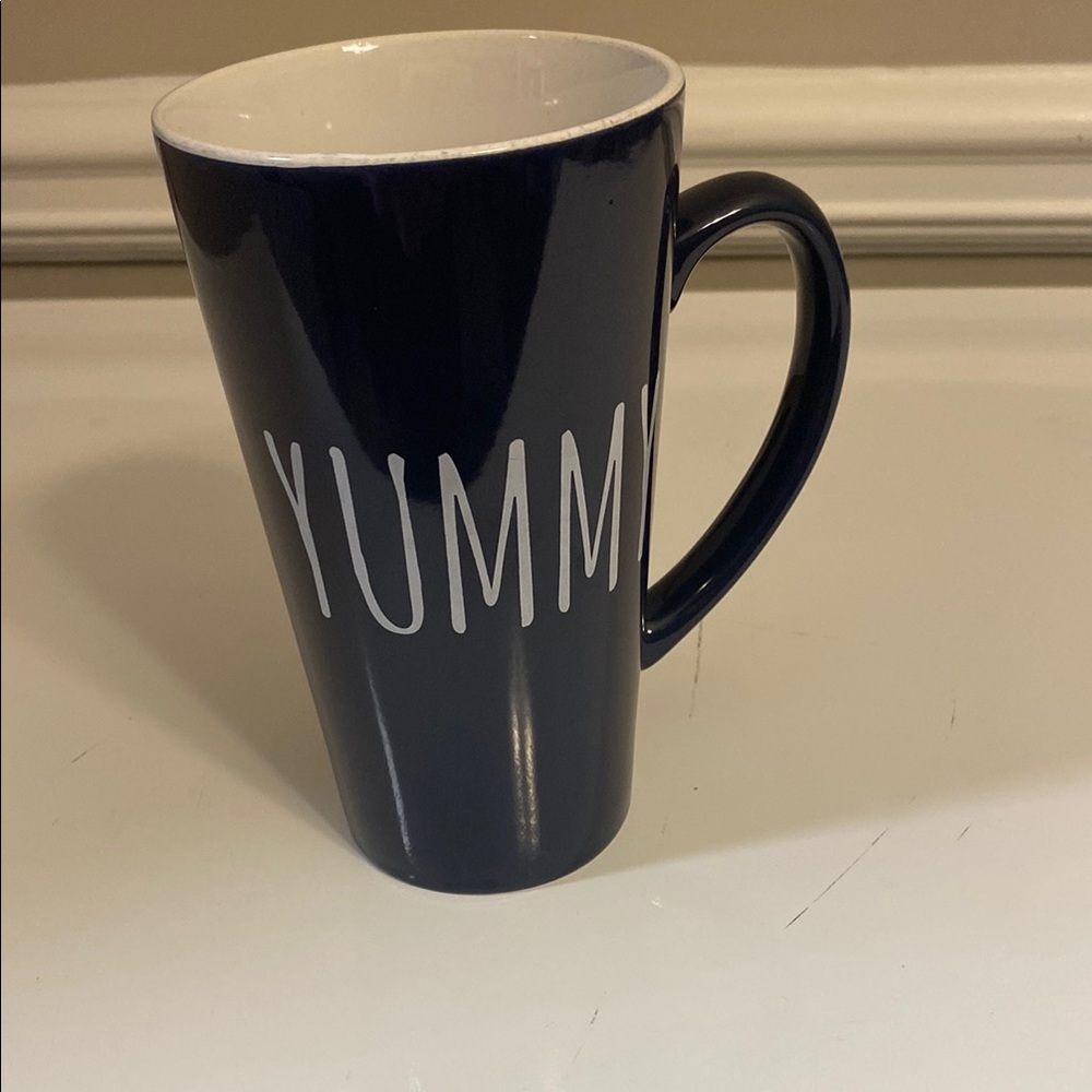 Black Ceramic Mug with 'Yummy' Design